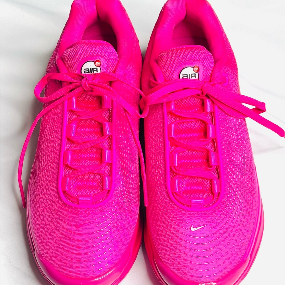 Nike Air Max DN Premium Woman’s Size 8.5 Laser Pink Running Shoes Brand New! - Picture 7 of 9